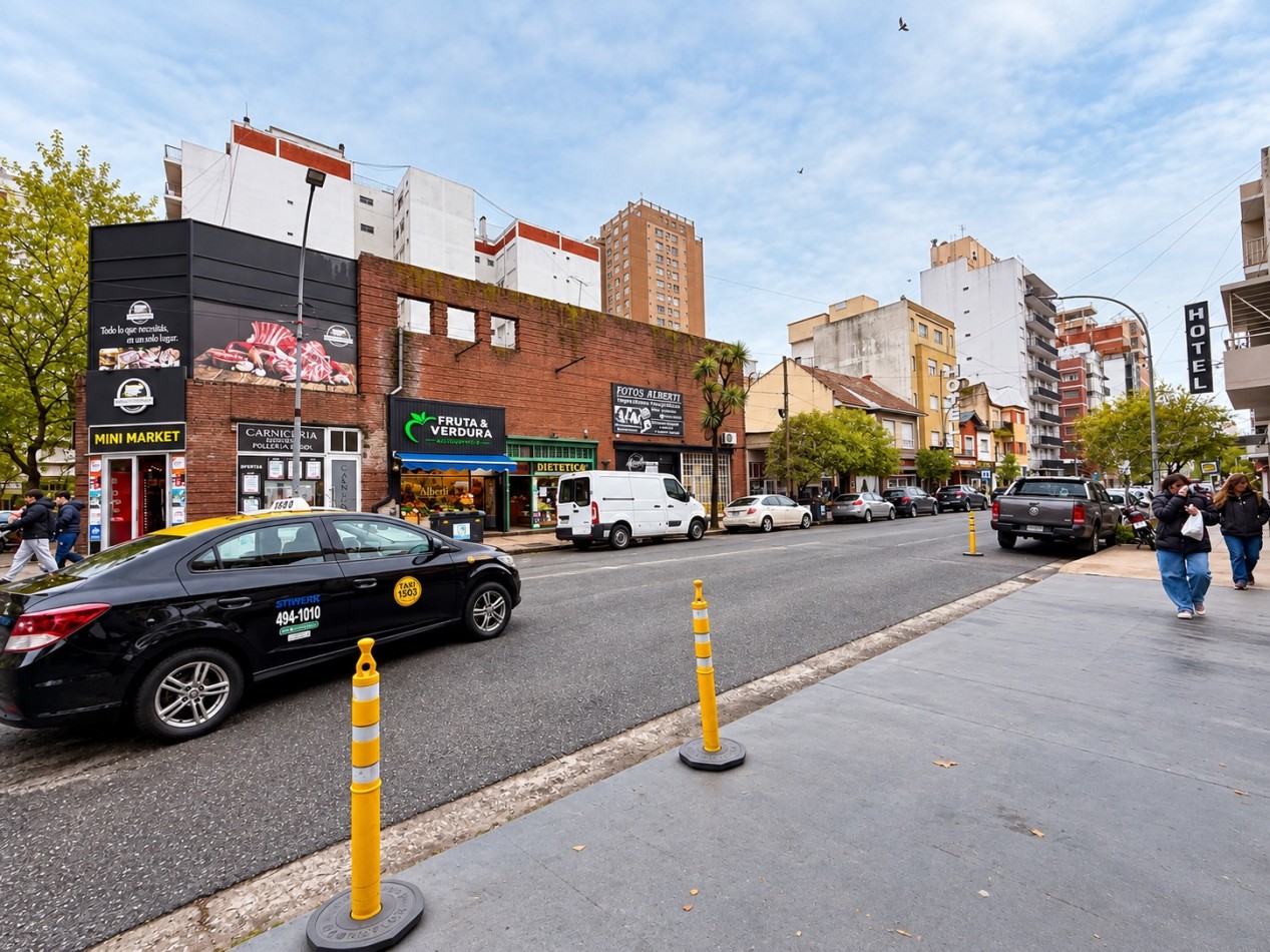 LOCAL COMERCIAL EN ALQUILER - ALBERTI AL 1900