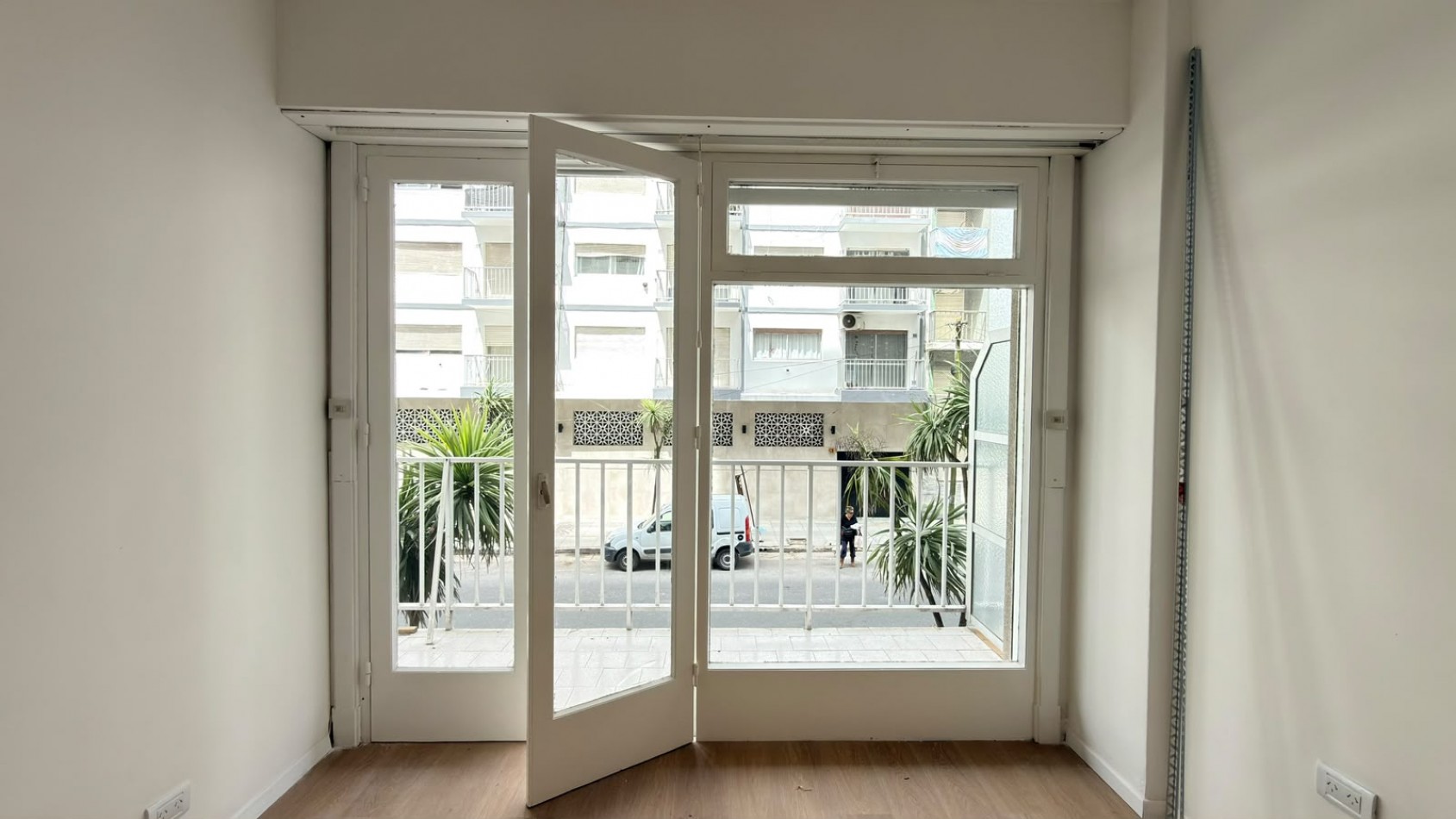 VENTA | DEPARTAMENTO DE 2 AMBIENTES CON BALCON A LA CALLE