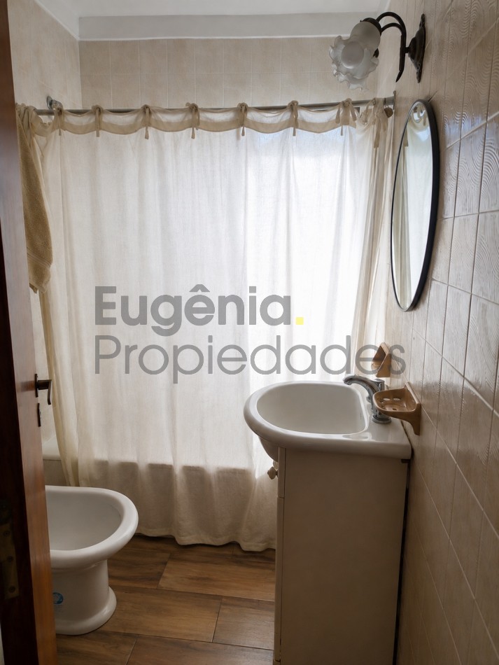 DEPARTAMENTO EN ALQUILER // Aristobulo del Valle al 2500
