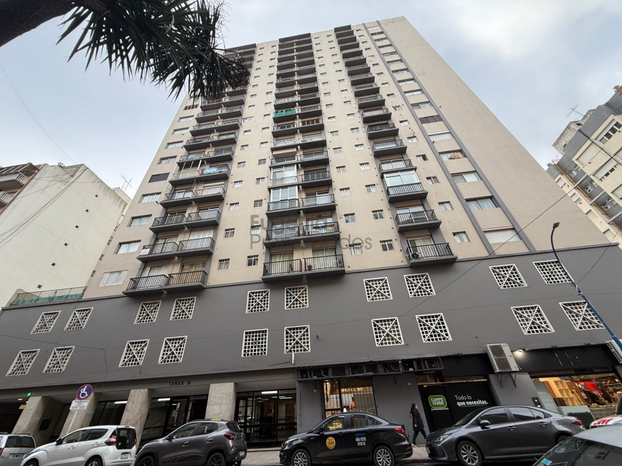 Departamento 2 ambientes al frente con vista panoramica | Arenales 2300 | Plaza Colon