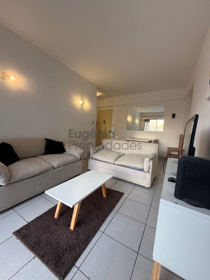 Departamento 2 ambientes al frente con vista panoramica | Arenales 2300 | Plaza Colon