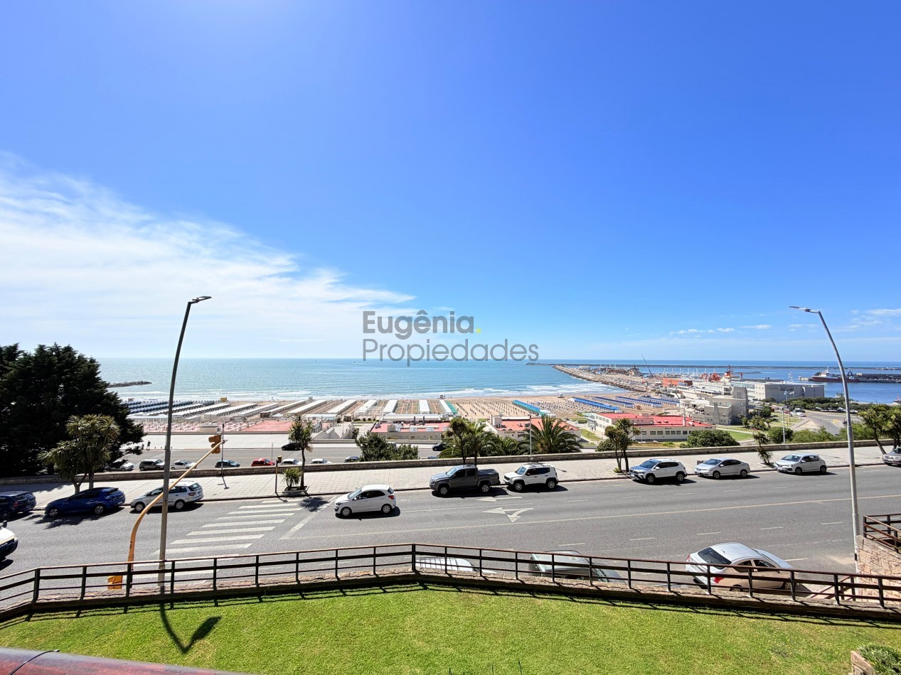 Semipiso 4 ambientes. Frente al Mar en Playa Grande
