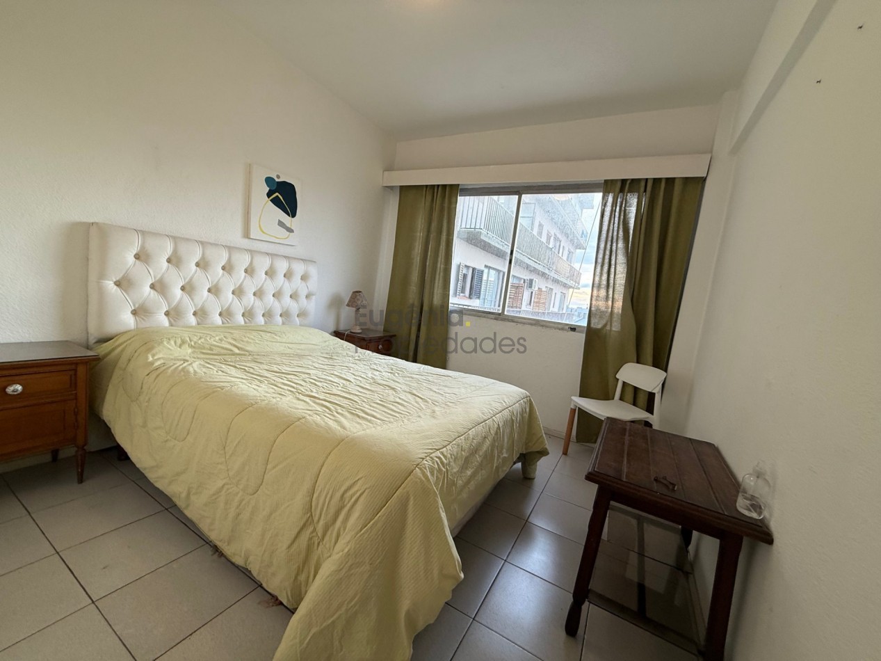 Reciclado| Departamento 2 ambientes al frente con vista panoramica | Arenales 2300 | Plaza Colon