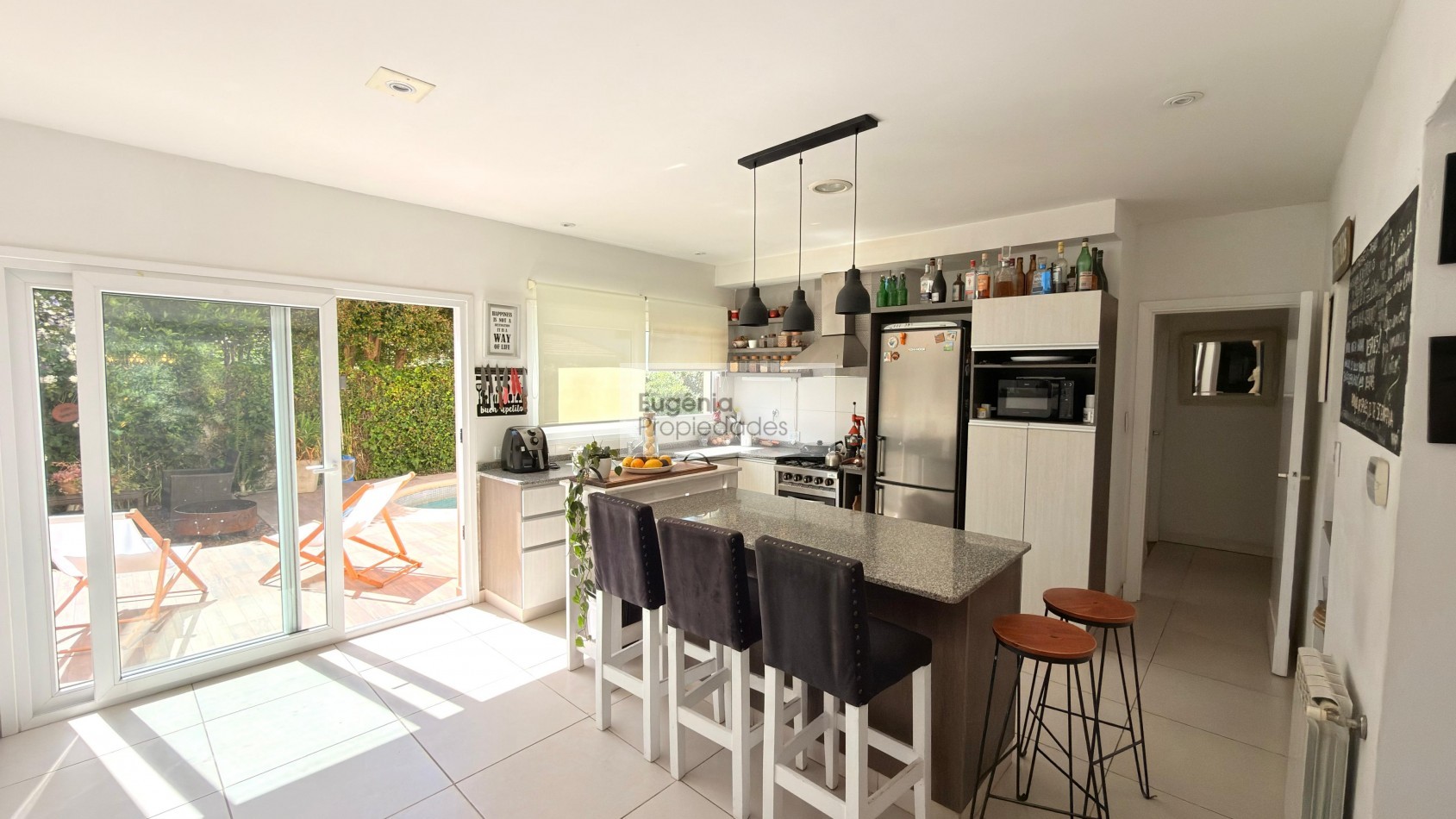 CASA EN PLAYA GRANDE (GRUPOS FAMILIARES UNICAMENTE)