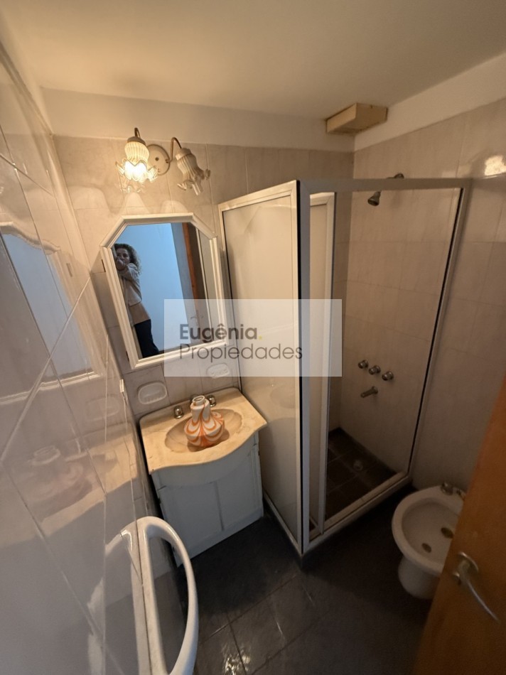 Chalet 4 ambientes con garage + departamento