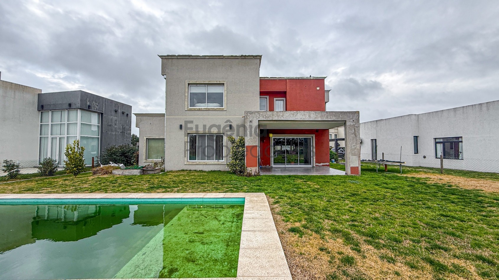 CASA DE 5 AMBIENTES CON PISCINA CLIMATIZADA | TIERRAS DEL MAR