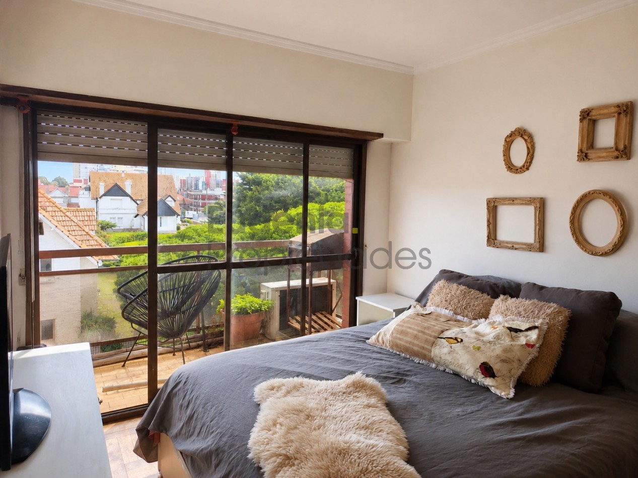 DEPARTAMENTO EN ALQUILER // Aristobulo del Valle al 2500