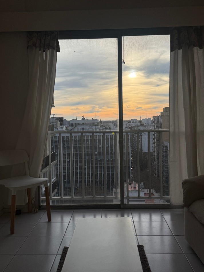 Departamento 2 ambientes al frente con vista panoramica | Arenales 2300 | Plaza Colon