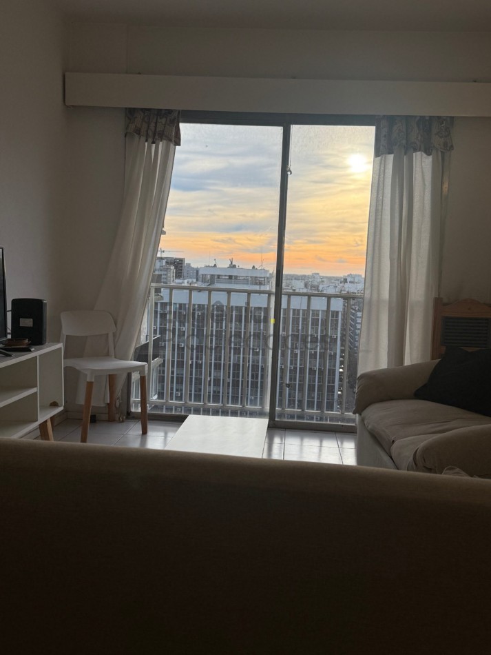 Departamento 2 ambientes al frente con vista panoramica | Arenales 2300 | Plaza Colon