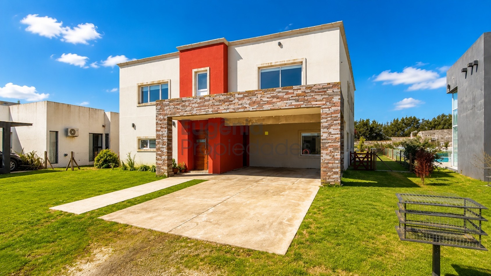 CASA DE 5 AMBIENTES CON PISCINA CLIMATIZADA | TIERRAS DEL MAR