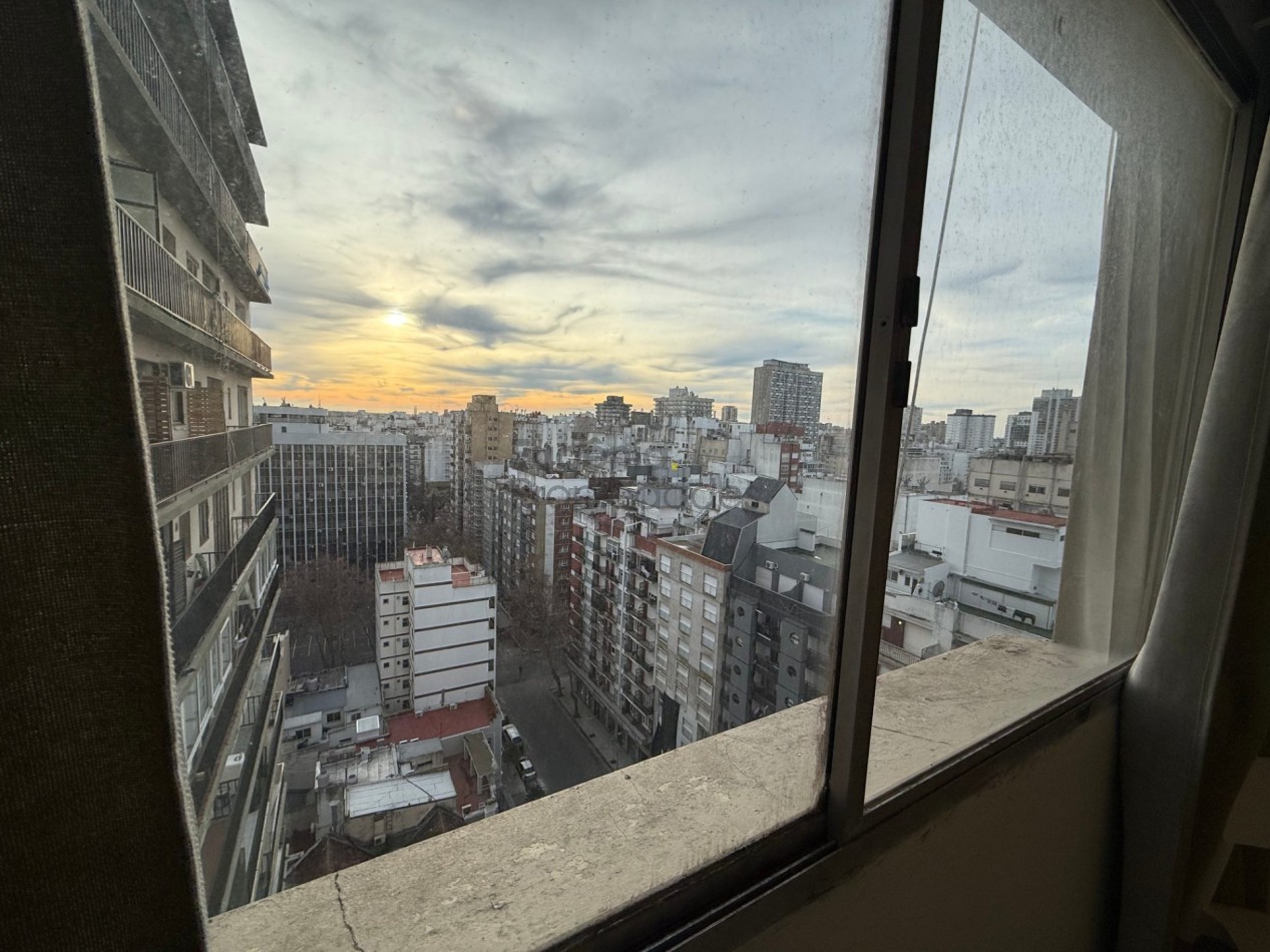 Departamento 2 ambientes al frente con vista panoramica | Arenales 2300 | Plaza Colon