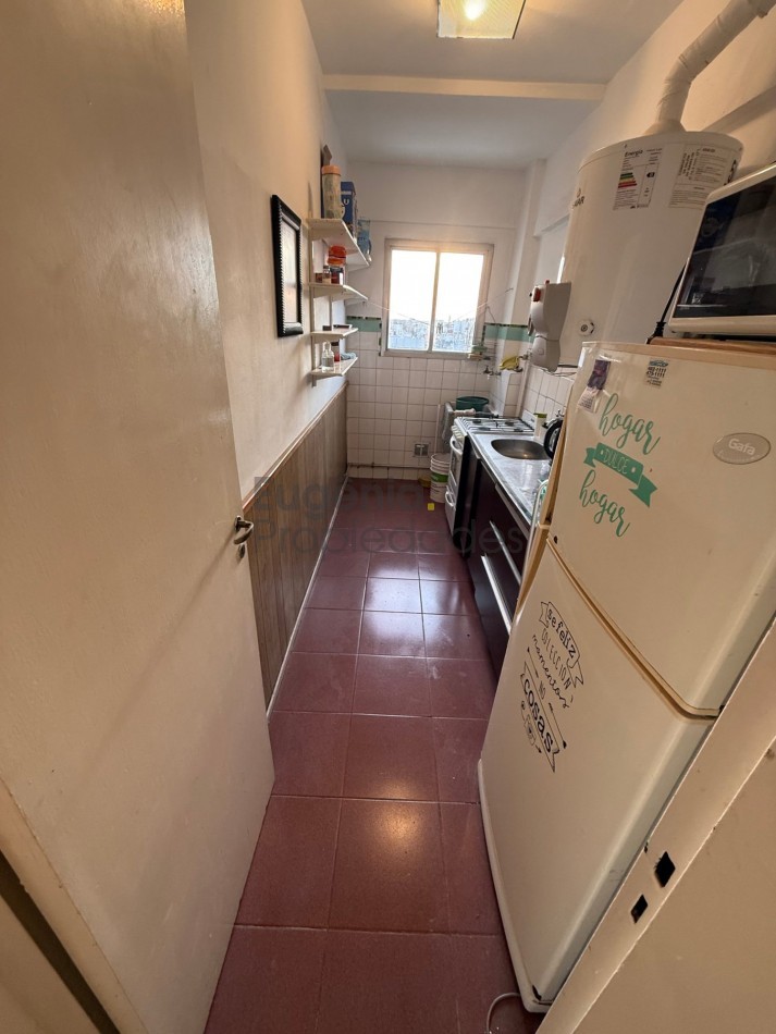 Reciclado| Departamento 2 ambientes al frente con vista panoramica | Arenales 2300 | Plaza Colon