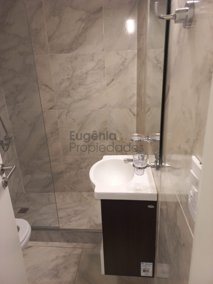 RECICLADO | Departamento 2 ambientes con balcon | Zona Centro 