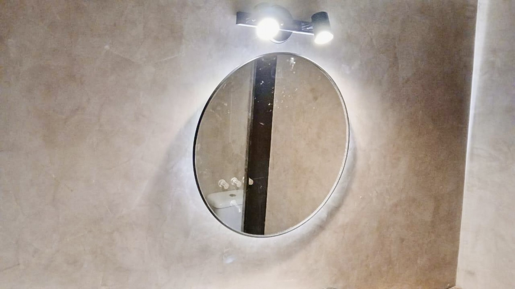 VENTA DEPARTAMENTO MONOAMBIENTE - FALUCHO 1400