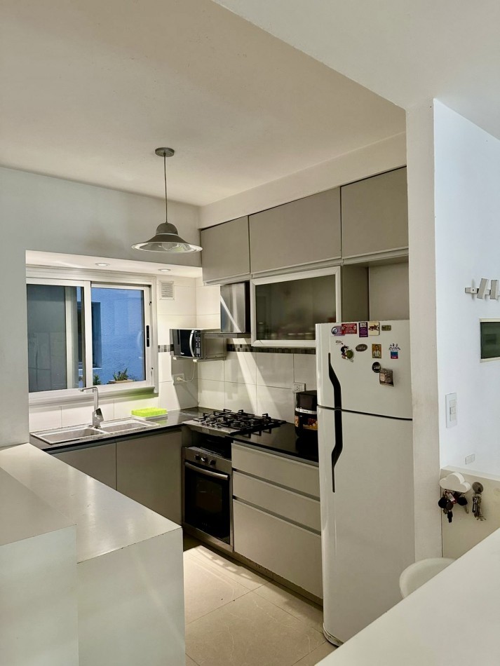 VENTA SEMIPISO 3 AMBIENTES - CATAMARCA 2300 