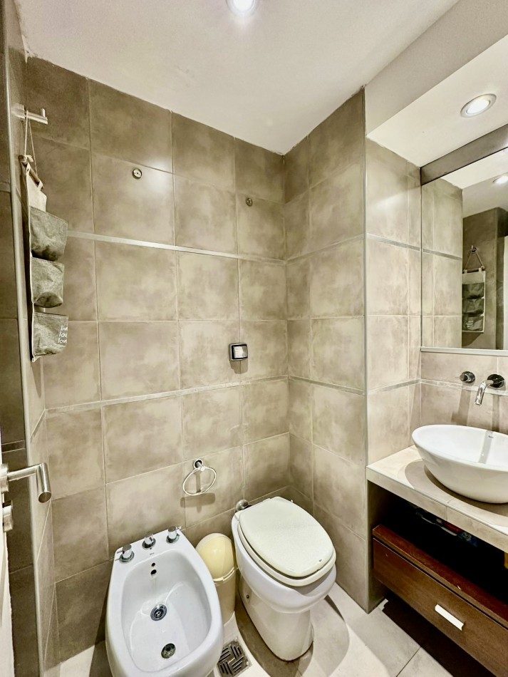 ALQUILER RESIDENCIAL SEMIPISO 3 AMBIENTES - CATAMARCA 2300 