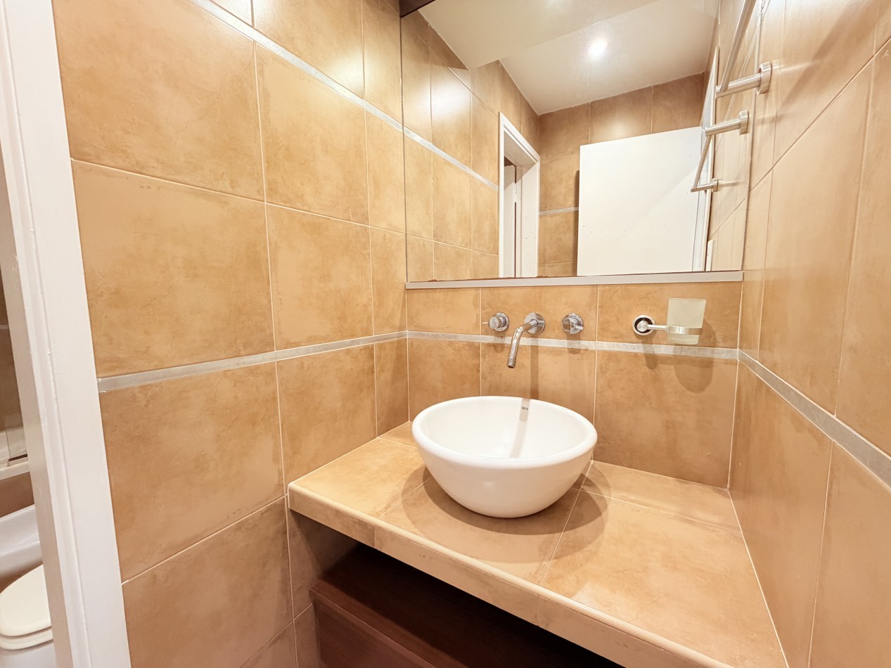 ALQUILER RESIDENCIAL SEMIPISO 3 AMBIENTES - CATAMARCA 2300 