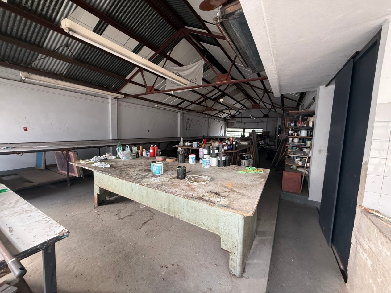 GALPON EN VENTA o ALQUILER 300 MTR2