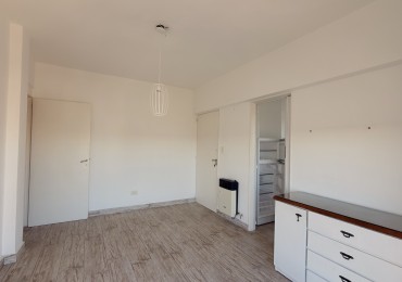 Departamento 4 ambientes en pleno centro - Piso alto con vista abierta