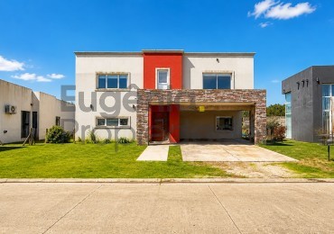 CASA DE 5 AMBIENTES CON PISCINA CLIMATIZADA | TIERRAS DEL MAR